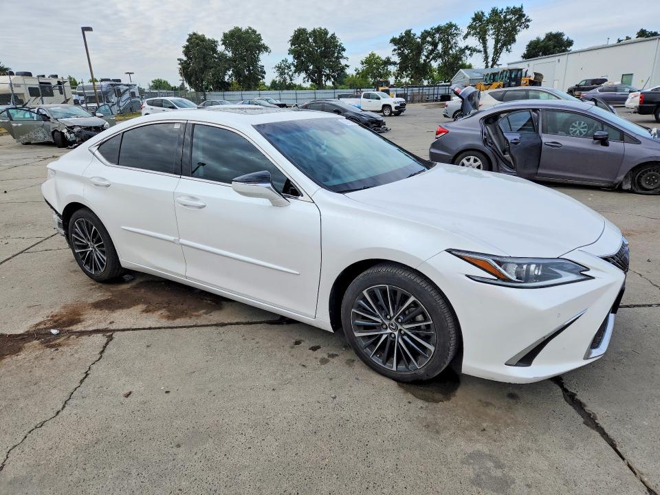 55614256 :رقم المزاد ، 58ADZ1B18NU115761 vin ، 2022 Lexus Es 350 مزاد بيع