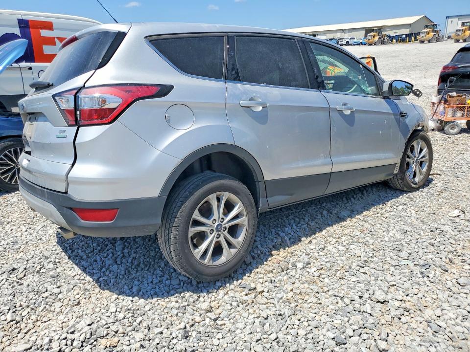 2017 Ford Escape მანქანა იყიდება აუქციონზე, vin: 1FMCU0GD3HUF02057, აუქციონის ნომერი: 53871956