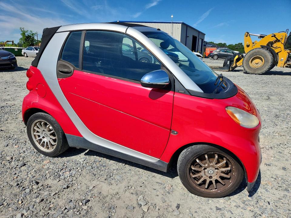 2011 Smart Fortwo მანქანა იყიდება აუქციონზე, vin: WMEEK3BA9BK424759, აუქციონის ნომერი: 52227916