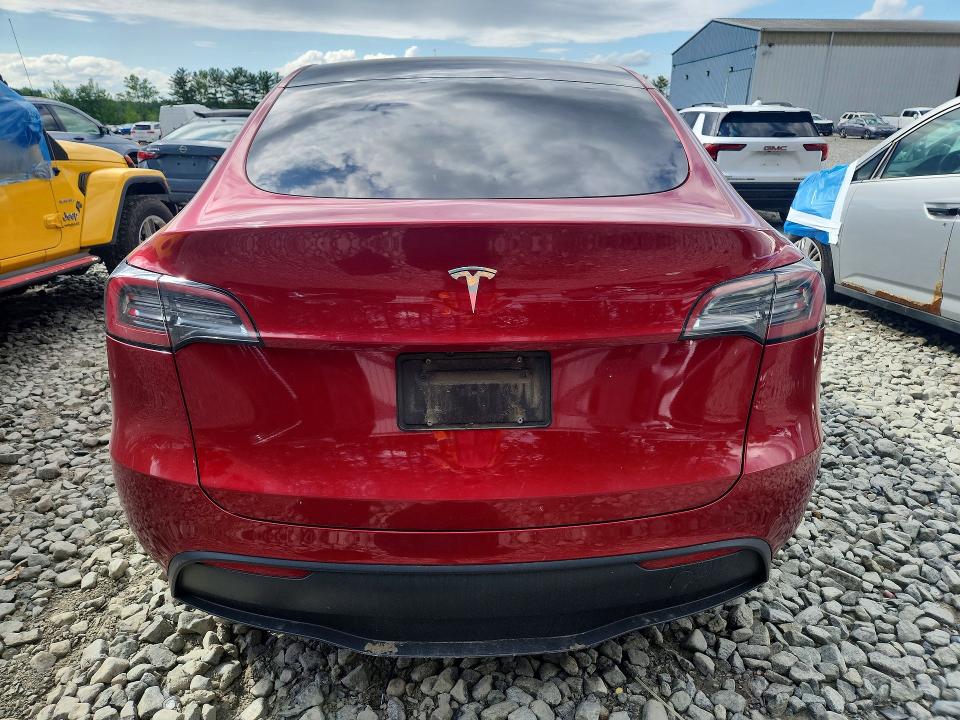 2024 Tesla Model Y მანქანა იყიდება აუქციონზე, vin: 7SAYGDEDXRF046387, აუქციონის ნომერი: 55073046