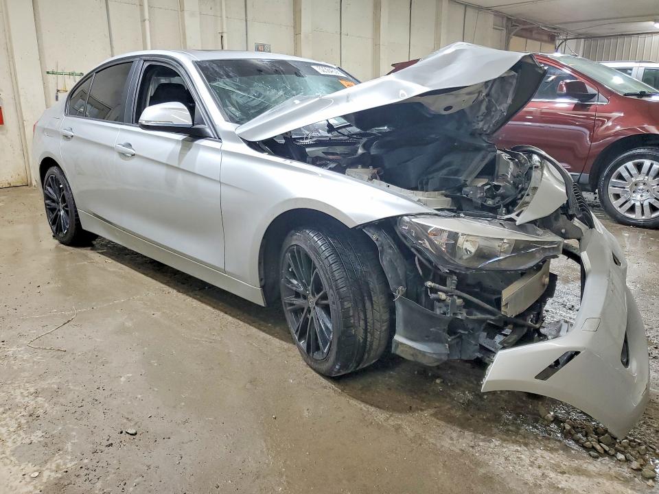 52364606 :رقم المزاد ، WBA3A5G57FNS91372 vin ، 2015 Bmw 328 مزاد بيع