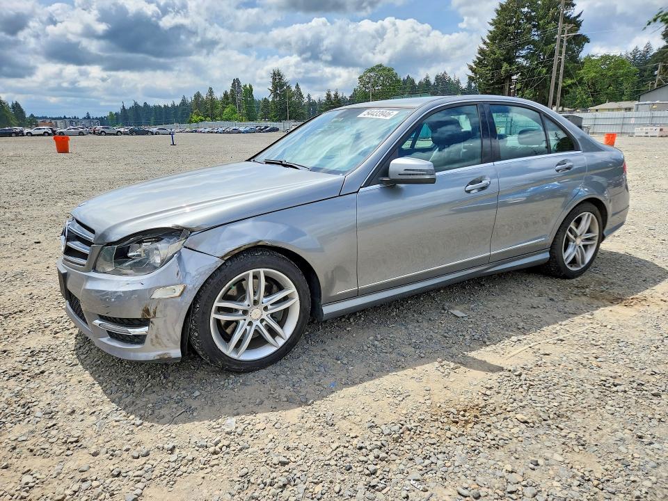 2014 Mercedes-benz C მანქანა იყიდება აუქციონზე, vin: WDDGF8AB5EA939972, აუქციონის ნომერი: 54433946