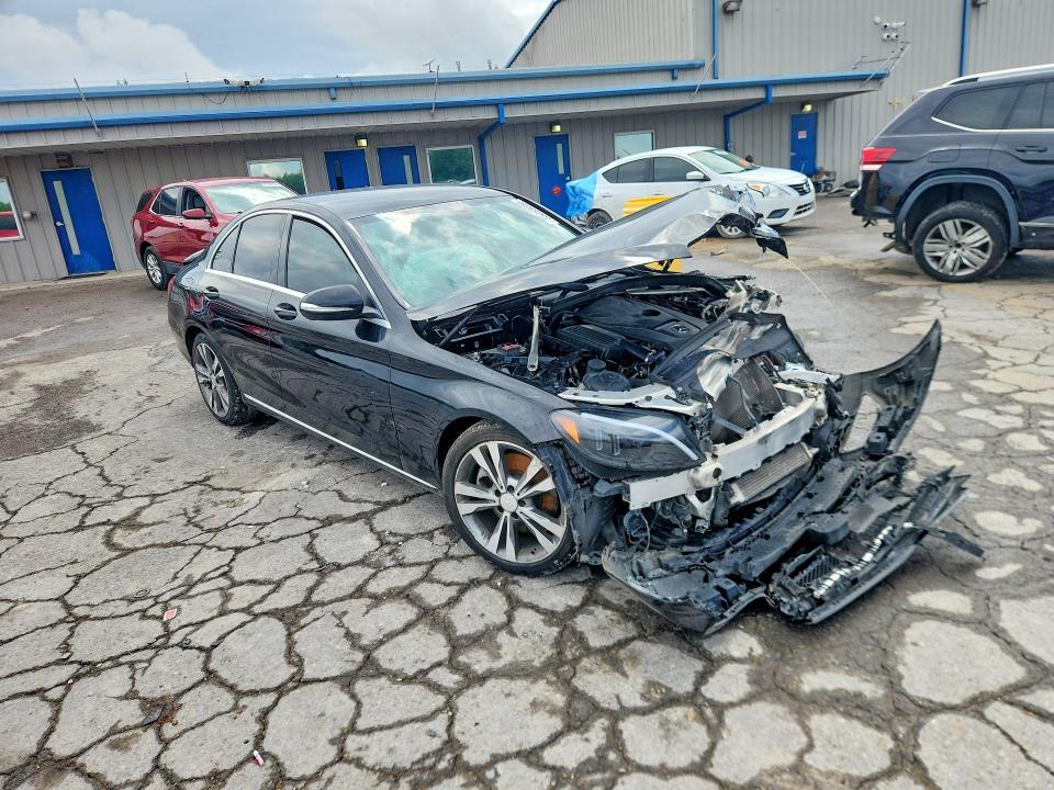 2015 Mercedes-benz C მანქანა იყიდება აუქციონზე, vin: 55SWF4JB2FU057986, აუქციონის ნომერი: 55063256