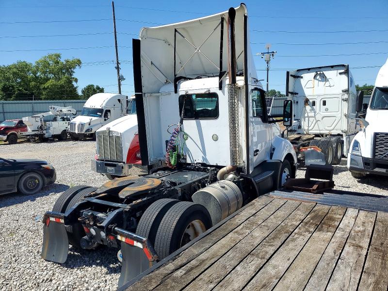 Продажа на аукционе авто 2016 Kenworth T680, vin: 1XKYA48X6GJ496309, номер лота: 46211026