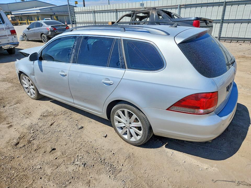 49610416 :رقم المزاد ، 3VWTZ7AJ2AM698416 vin ، 2010 Volkswagen Jetta مزاد بيع