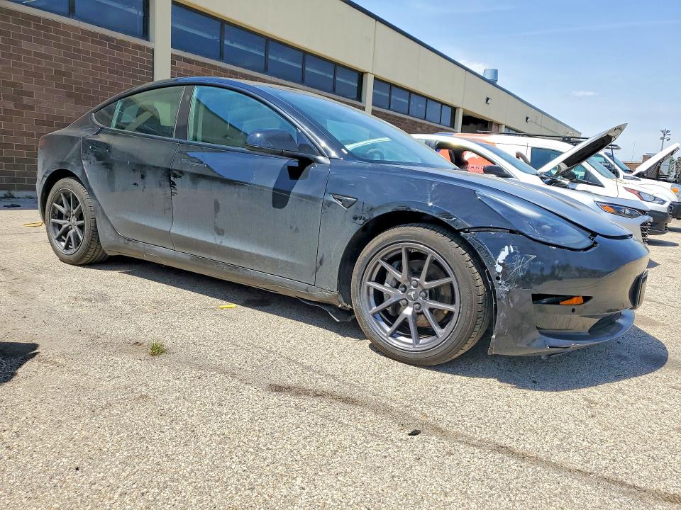 Продажа на аукционе авто 2022 Tesla Model 3, vin: 5YJ3E1EAXNF288494, номер лота: 52332326
