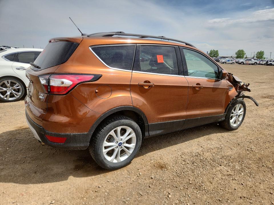 2017 Ford Escape მანქანა იყიდება აუქციონზე, vin: 1FMCU9GD5HUC68749, აუქციონის ნომერი: 55079846