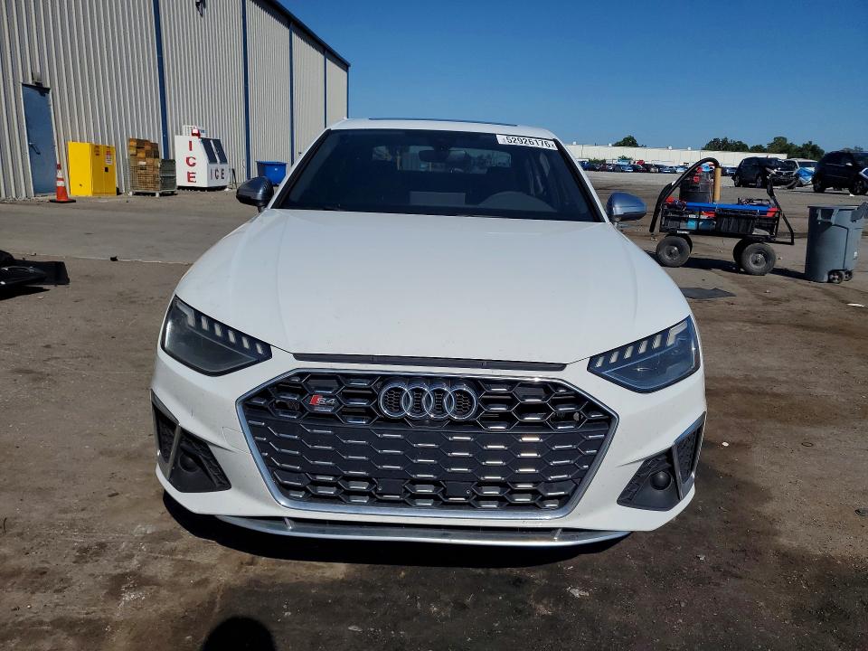 Продажа на аукционе авто 2021 Audi S4, vin: WAUB4AF4XMA040788, номер лота: 52926176