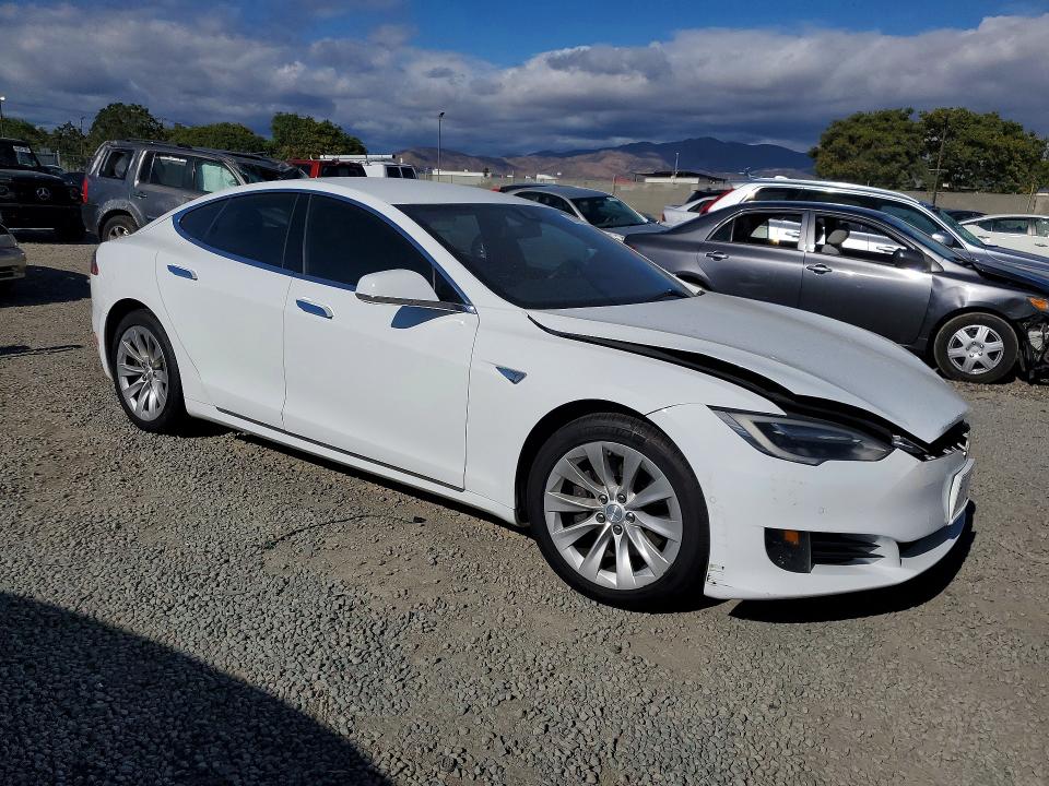 Продаж на аукціоні авто 2016 Tesla Model S, vin: 5YJSA1E13GF162391, номер лоту: 53749826