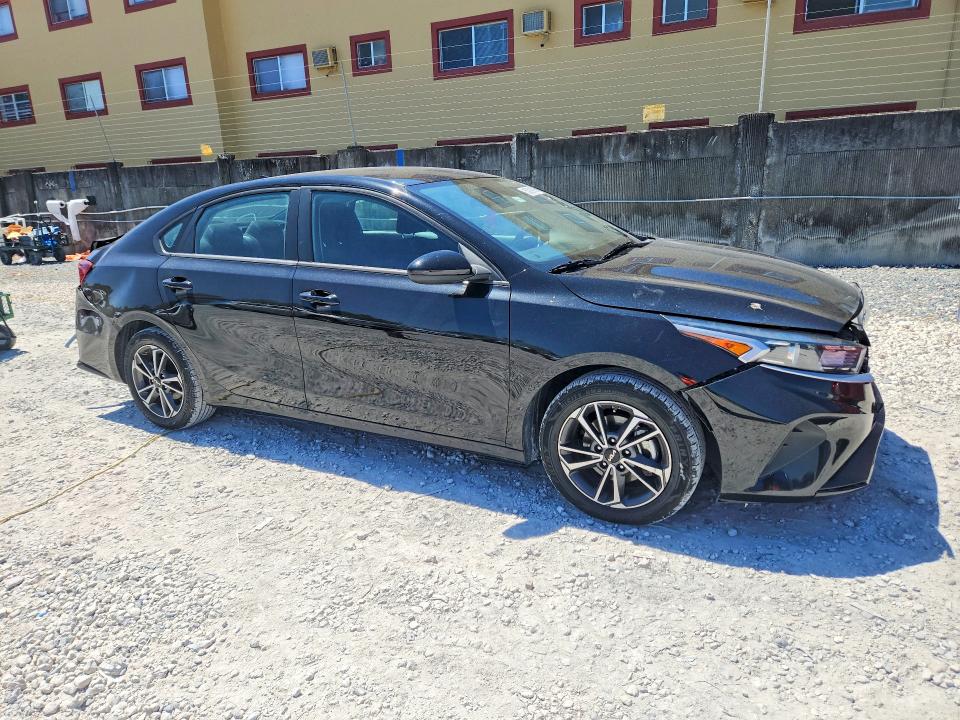 2022 Kia Forte მანქანა იყიდება აუქციონზე, vin: 3KPF24AD1NE481713, აუქციონის ნომერი: 53091996
