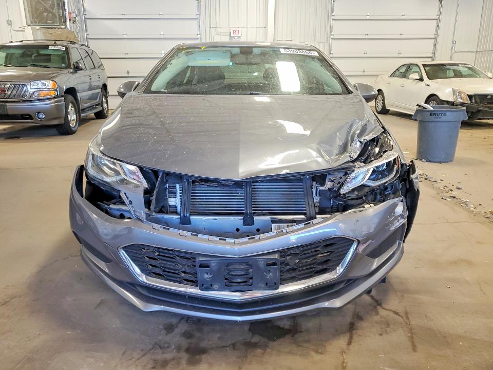 Продаж на аукціоні авто 2018 Chevrolet Cruze, vin: 1G1BE5SM6J7204830, номер лоту: 53903866