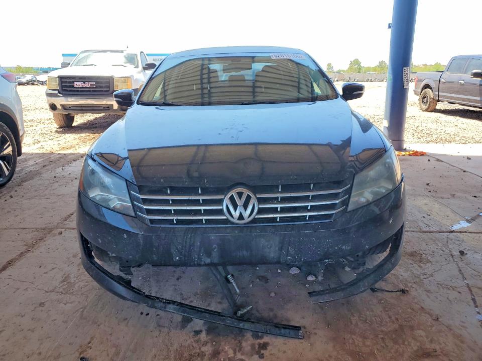 52015106 :رقم المزاد ، 1VWCP7A31DC021001 vin ، 2013 Volkswagen Passat مزاد بيع