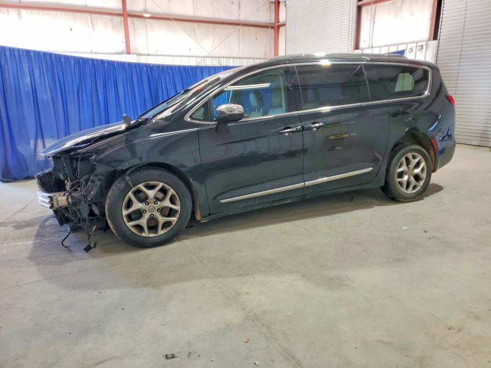 2020 Chrysler Pacifica მანქანა იყიდება აუქციონზე, vin: 2C4RC1GG4LR114665, აუქციონის ნომერი: 52376636