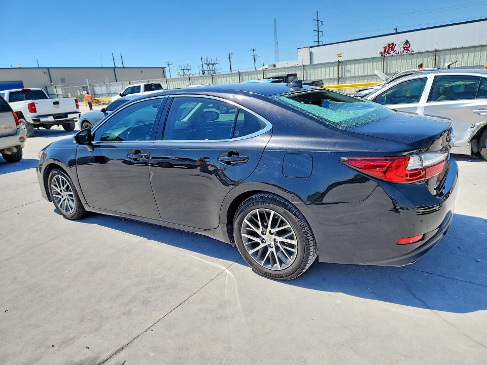 Aukcja sprzedaży 2018 Lexus Es, vin: 58ABK1GG1JU105463, numer aukcji: 53290696