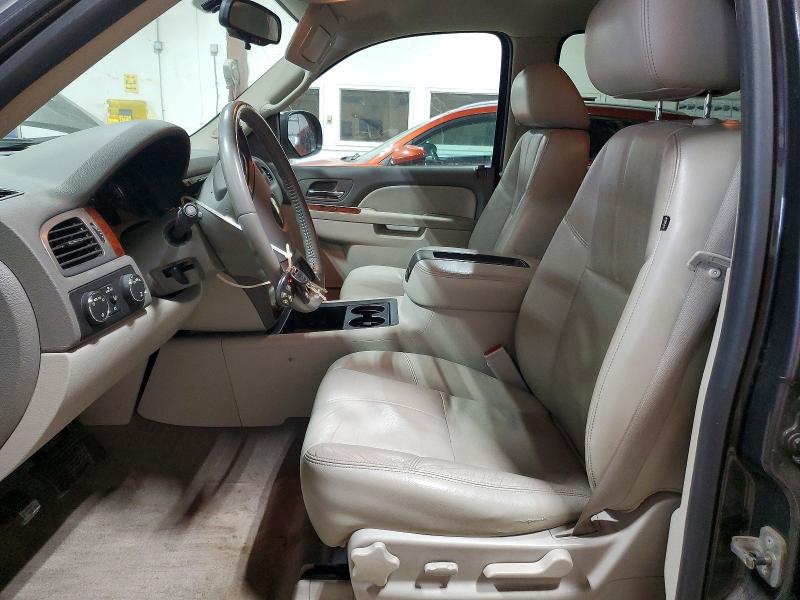 48861146 :رقم المزاد ، 1GNUKJE38AR231219 vin ، 2010 Chevrolet Suburban مزاد بيع