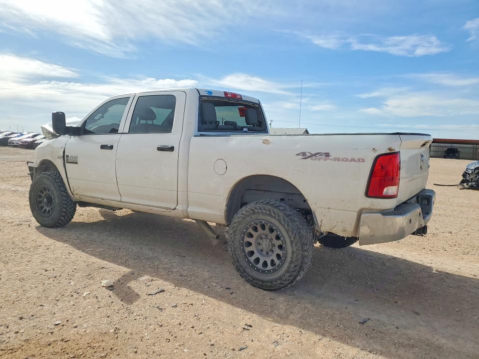 50504316 :رقم المزاد ، 3C6UR5CJ6GG351422 vin ، 2016 Ram 2500 مزاد بيع