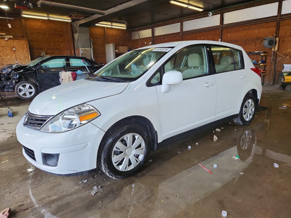53458206 :رقم المزاد ، 3N1BC1CP6BL409983 vin ، 2011 Nissan Versa مزاد بيع
