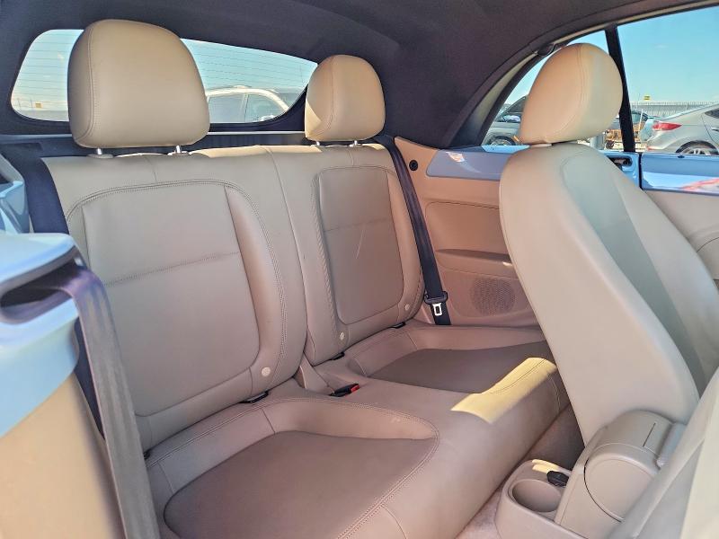 52758516 :رقم المزاد ، 3VW5L7AT5DM817317 vin ، 2013 Volkswagen Beetle مزاد بيع