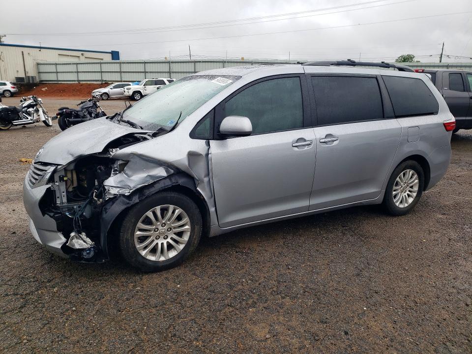 Auction sale of the 2016 Toyota Sienna, vin: 5TDYK3DC0GS749262, lot number: 54669976