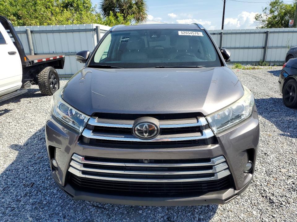 2018 Toyota Highlander მანქანა იყიდება აუქციონზე, vin: 5TDDZRFH0JS900498, აუქციონის ნომერი: 52654576