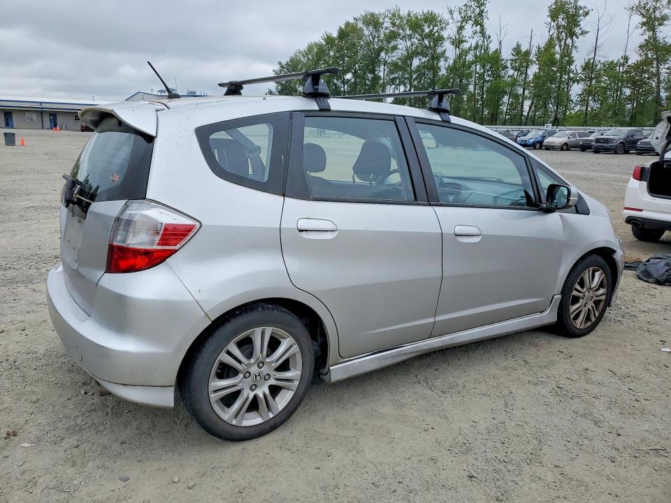 52733476 :رقم المزاد ، JHMGE8H6XBC022532 vin ، 2011 Honda Fit مزاد بيع