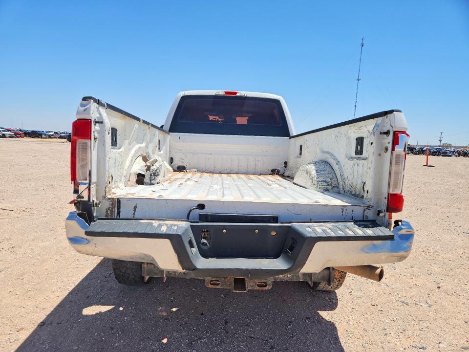54639646 :رقم المزاد ، 1FT7W2B66HEF13021 vin ، 2017 Ford F250 مزاد بيع