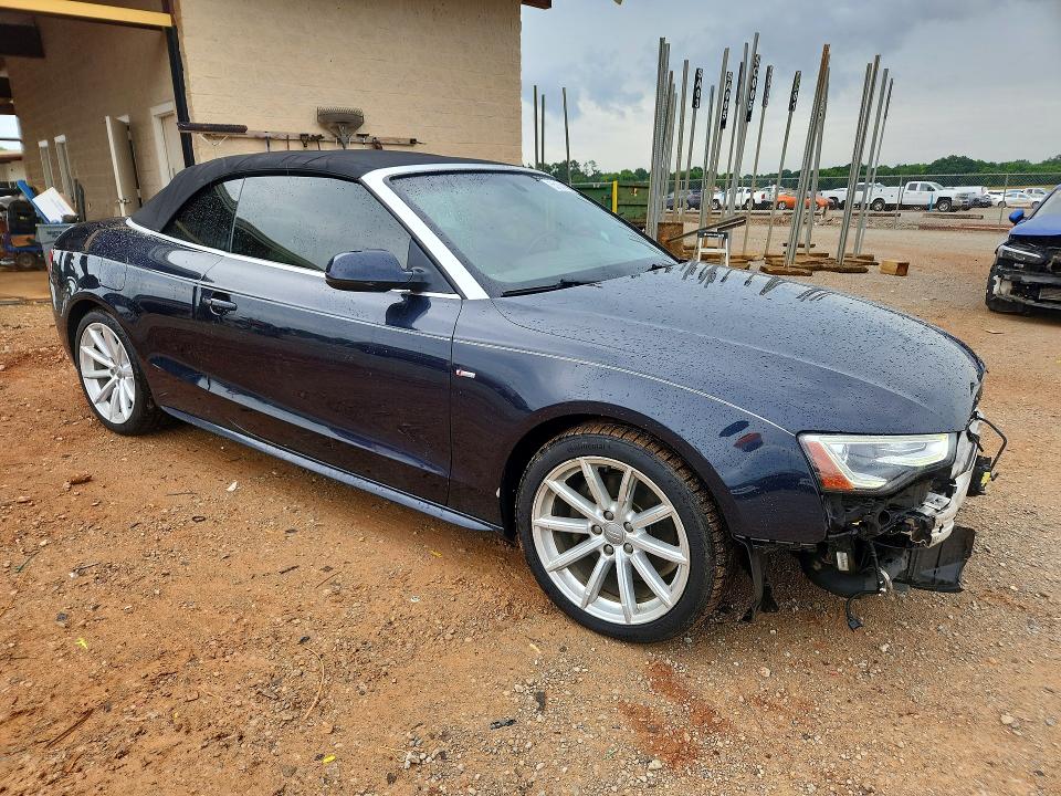 2015 Audi A5 მანქანა იყიდება აუქციონზე, vin: WAUMFAFH4FN009702, აუქციონის ნომერი: 55164186