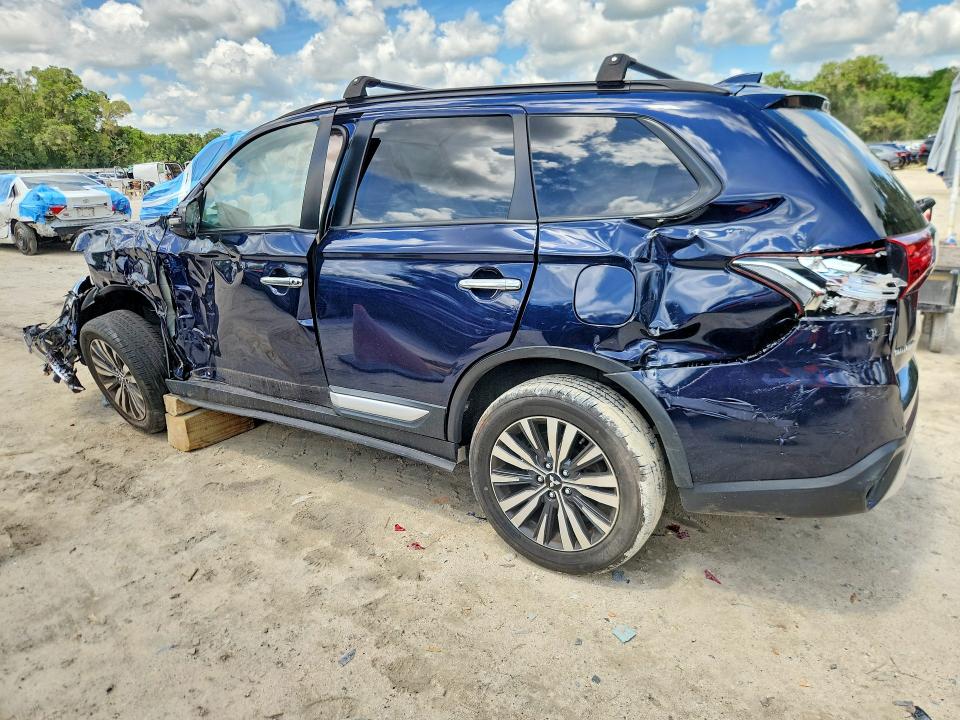 53261126 :رقم المزاد ، JA4AD3A37LZ044820 vin ، 2020 Mitsubishi Outlander مزاد بيع