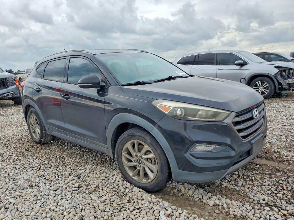 54200486 :رقم المزاد ، KM8J33A20GU039263 vin ، 2016 Hyundai Tucson مزاد بيع