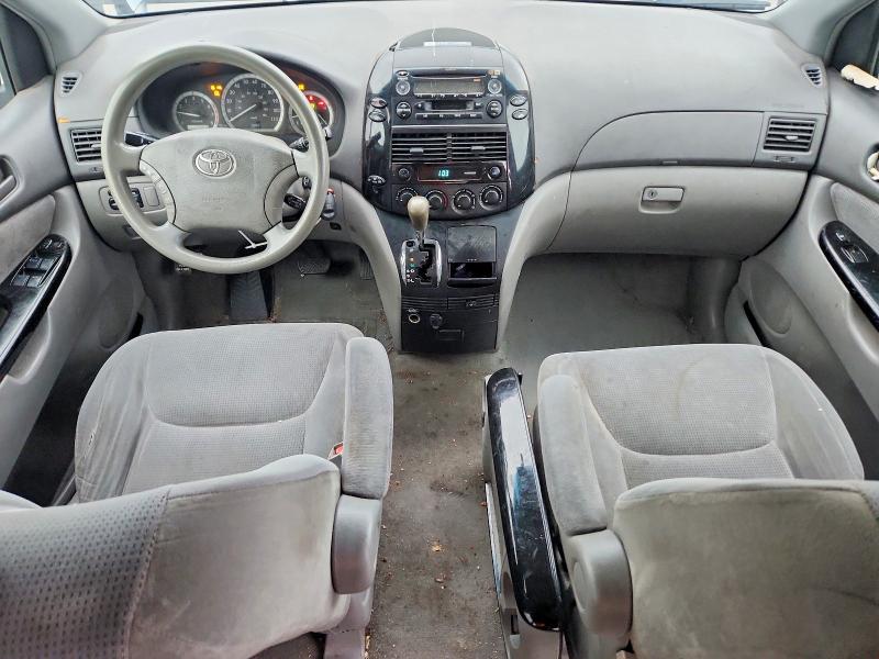 Продажа на аукционе авто 2004 Toyota Sienna, vin: 5TDZA23C84S121822, номер лота: 52242316