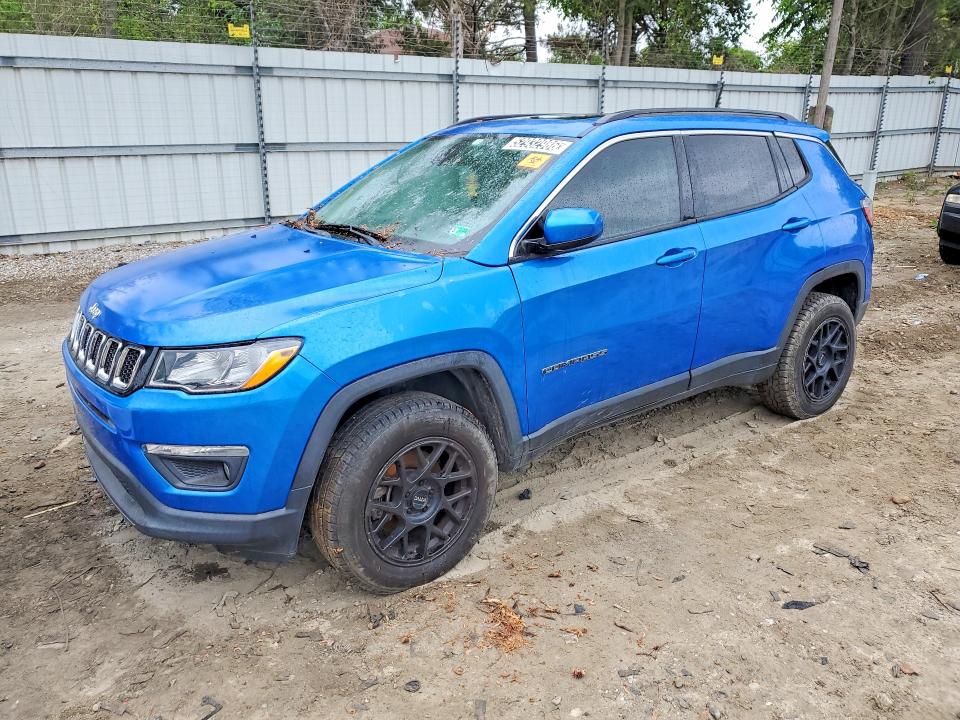 52932986 :رقم المزاد ، 3C4NJCBB9JT461575 vin ، 2018 Jeep Compass مزاد بيع