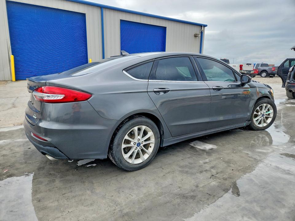 Продажа на аукционе авто 2019 Ford Fusion, vin: 3FA6P0HD8KR276366, номер лота: 52224606