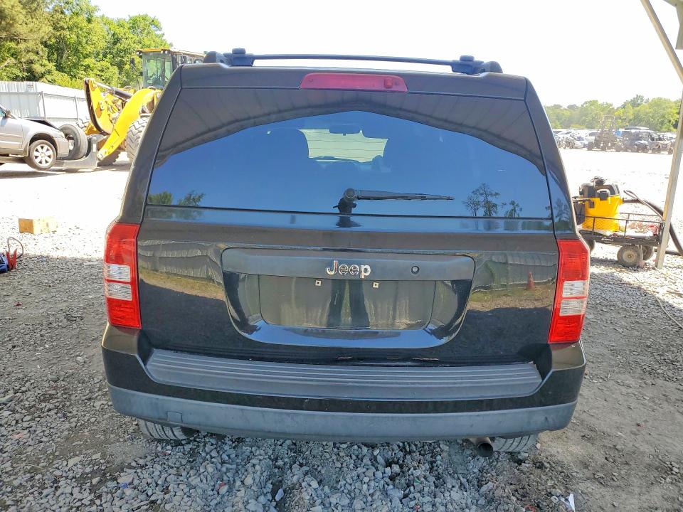 53271226 :رقم المزاد ، 1C4NJPBB2FD251064 vin ، 2015 Jeep Patriot مزاد بيع