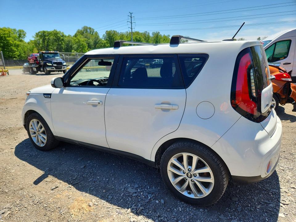 Продаж на аукціоні авто 2018 Kia Soul, vin: KNDJP3A51J7893249, номер лоту: 52602076