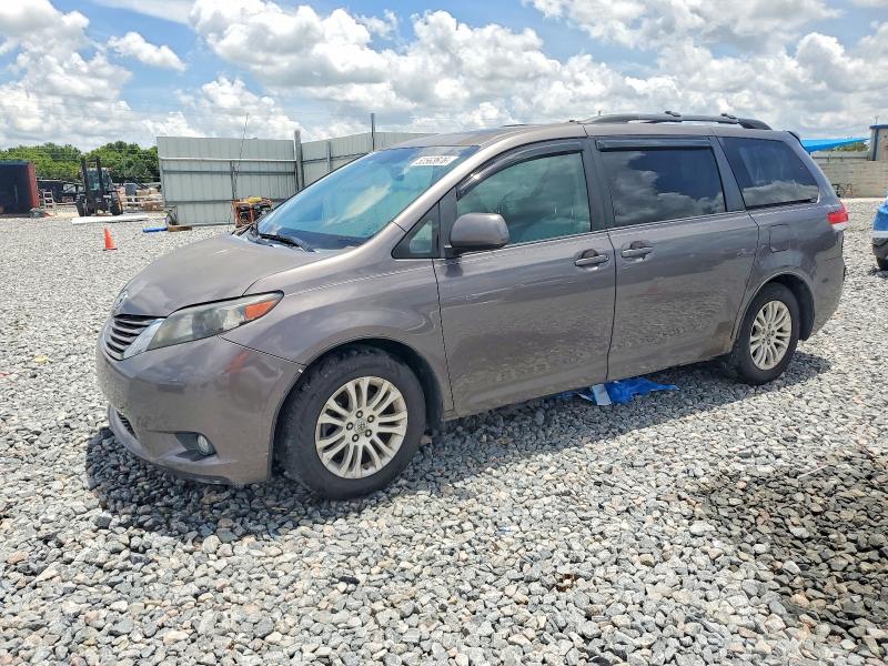 Aukcja sprzedaży 2011 Toyota Sienna, vin: 5TDYK3DC4BS079112, numer aukcji: 52563676