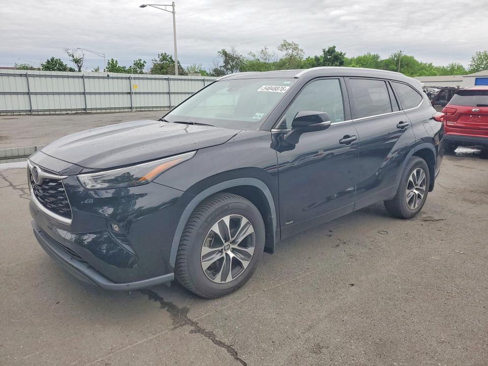 Продажа на аукционе авто 2022 Toyota Highlander Hybrid, vin: 5TDGBRCH4NS538235, номер лота: 54048876