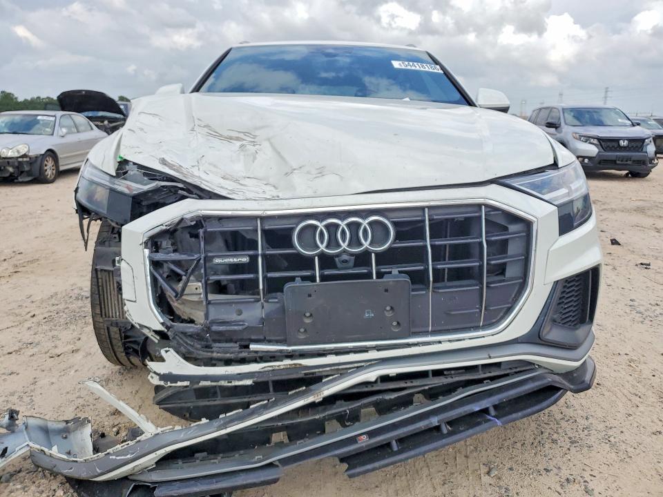 Продаж на аукціоні авто 2021 Audi Q8, vin: WA1EVAF1XMD002490, номер лоту: 54418186