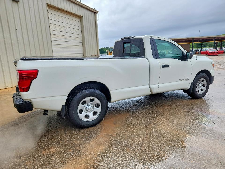 52826386 :رقم المزاد ، 1N6AA1R78HN571688 vin ، 2017 Nissan Titan مزاد بيع