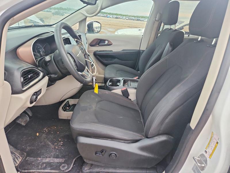 53951886 :رقم المزاد ، 2C4RC1BG7HR844889 vin ، 2017 Chrysler Pacifica مزاد بيع