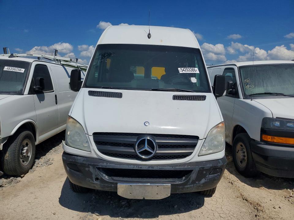 54203386 :رقم المزاد ، WD3PE8CC1D5739921 vin ، 2013 Mercedes Benz Sprinter مزاد بيع