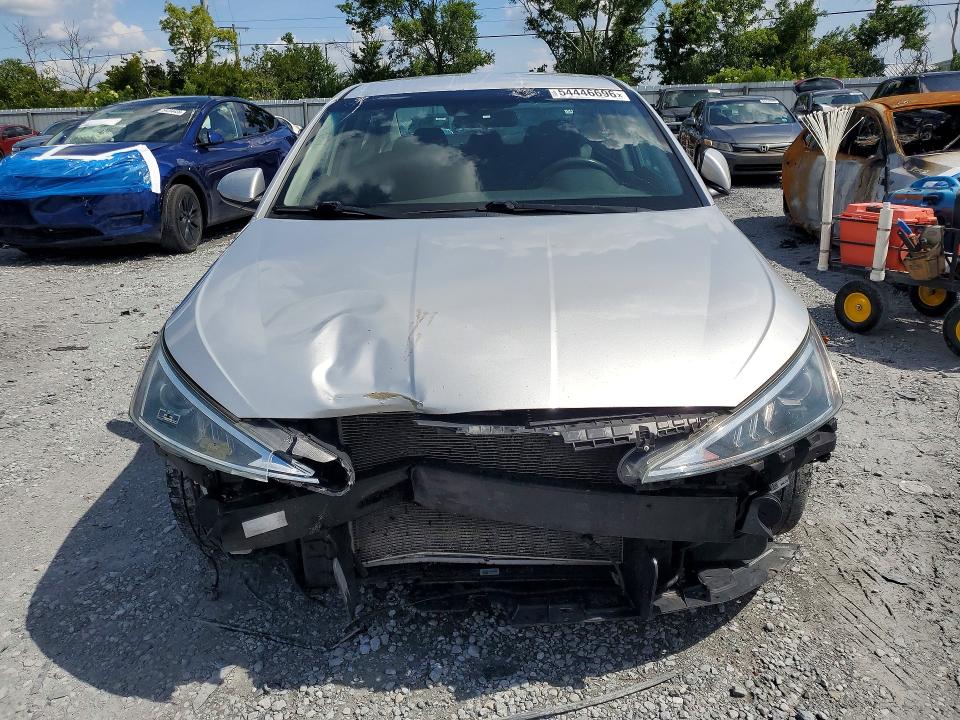 54446696 :رقم المزاد ، 5NPD84LF9LH522568 vin ، 2020 Hyundai Elantra مزاد بيع