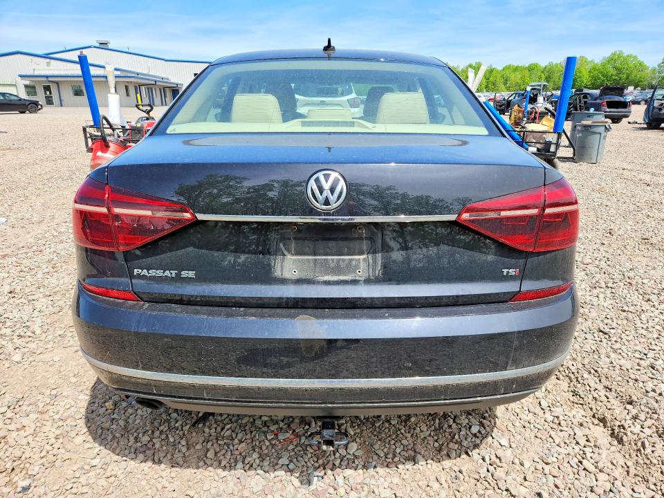 54151146 :رقم المزاد ، 1VWBA7A34JC002662 vin ، 2018 Volkswagen Passat مزاد بيع