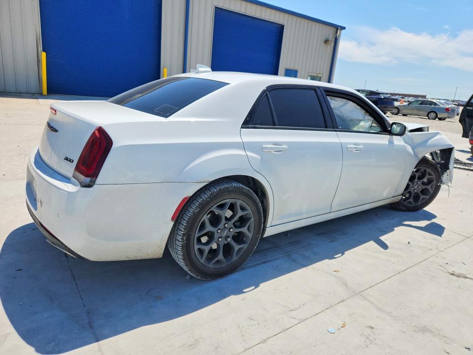 53720406 :رقم المزاد ، 2C3CCASG3NH236945 vin ، 2022 Chrysler 300 مزاد بيع