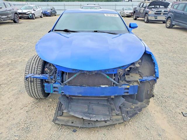 52123136 :رقم المزاد ، 1G1FB1RS6J0153281 vin ، 2018 Chevrolet Camaro مزاد بيع