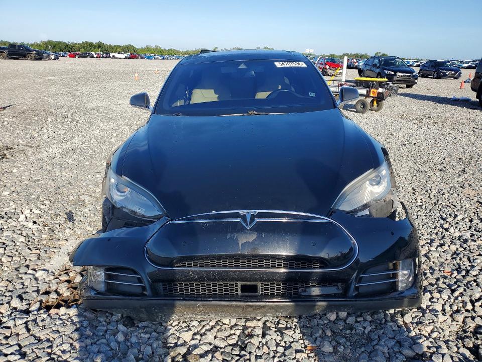 54707906 :رقم المزاد ، 5YJSA1H17EFP64297 vin ، 2014 Tesla Model S مزاد بيع