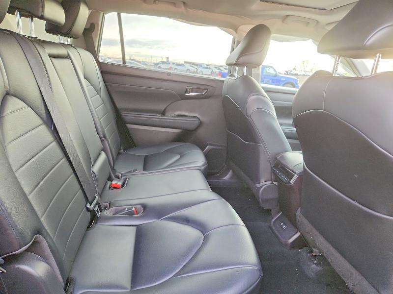 Auction sale of the 2021 Toyota Highlander, vin: 5TDGZRBH7S557468, lot number: 54820016