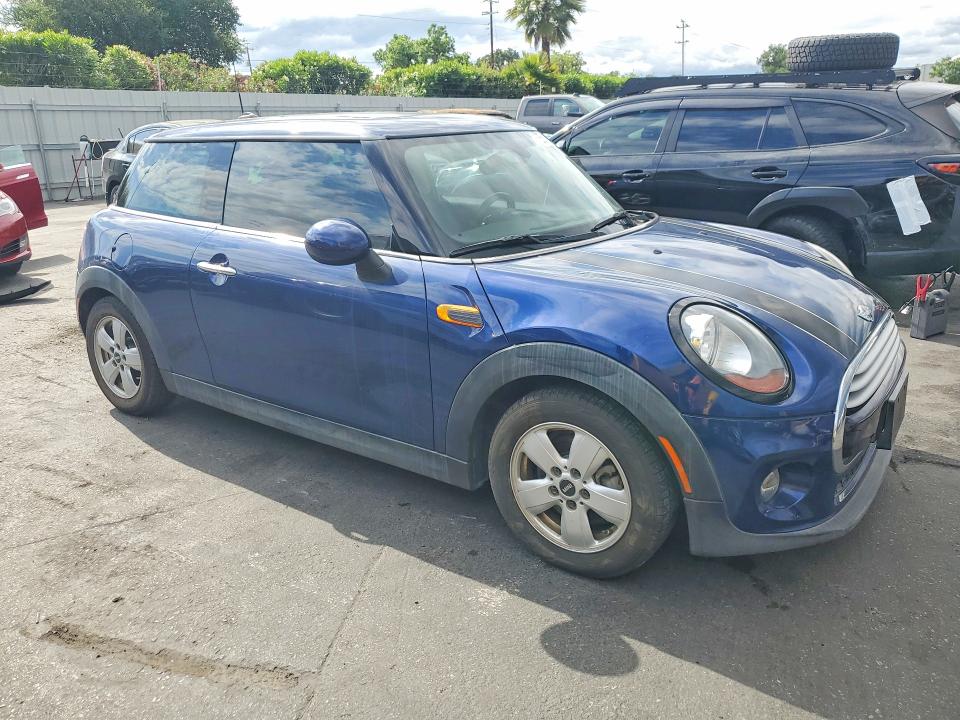 Продажа на аукционе авто 2014 Mini Cooper, vin: WMWXM5C59ET972223, номер лота: 52562726