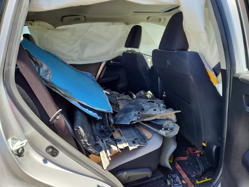 Продажа на аукционе авто 2018 Toyota Rav4, vin: JTMWFREV0JJ164863, номер лота: 53796966