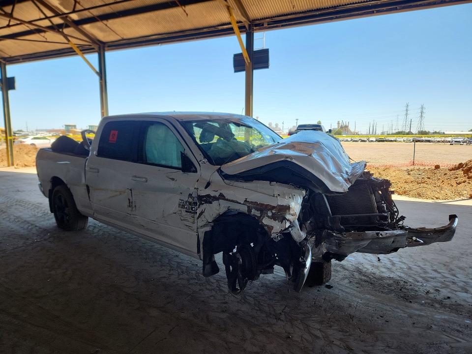 52694196 :رقم المزاد ، 1C6RR6TT1KS608453 vin ، 2019 Ram 1500 Classic مزاد بيع