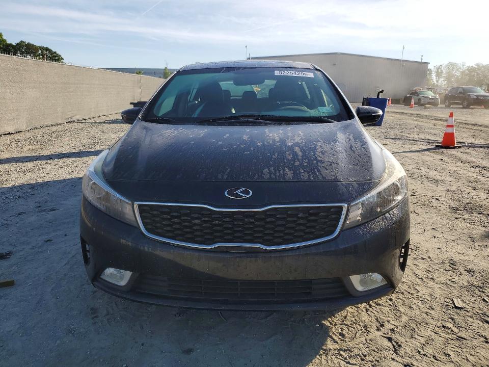 52254296 :رقم المزاد ، KNAFX5A8XH5731246 vin ، 2017 Kia Forte مزاد بيع